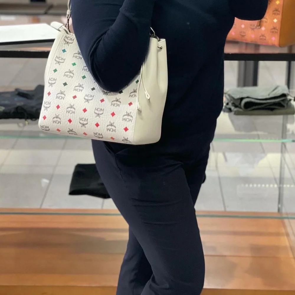 MCM white color medium size hobo$850+ tax - Picture 7 of 9